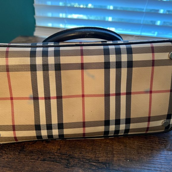 Burberry Nova Check Handbag - Picture 4 of 6